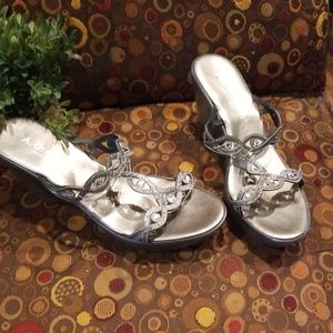 A. Giannetti Wedges  size 8.5